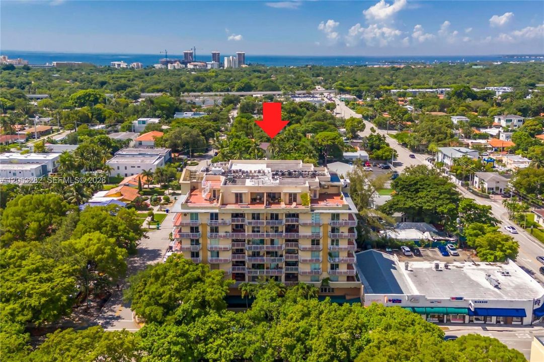 For Rent: $2,750 (1 beds, 1 baths, 770 Square Feet)