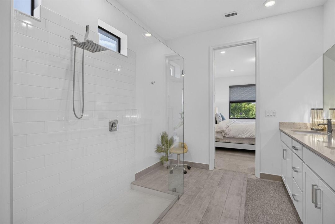 42-web-or-mls-BS1A9454
