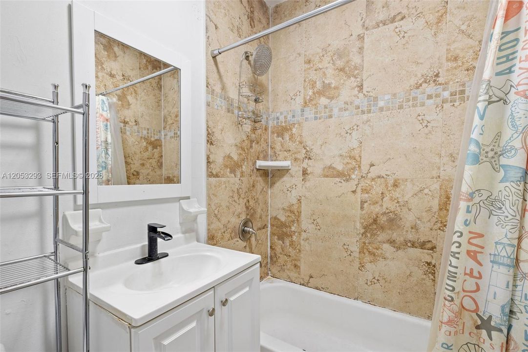 En Renta: $1,950 (1 camas, 1 baños, 700 Pies cuadrados)