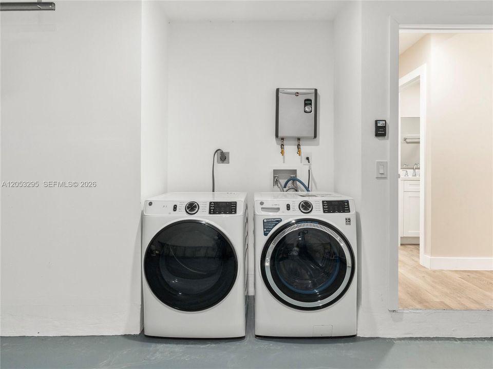 В аренду: $4,800 (3 спален, 2 ванн, 1593 Квадратных фут)