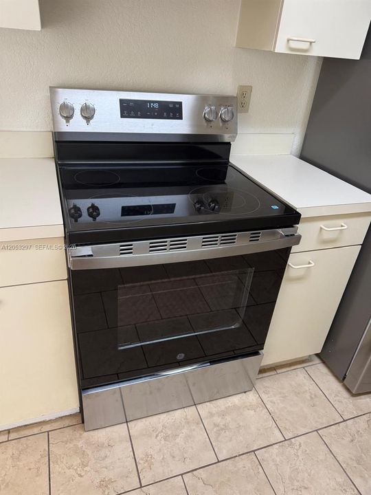В аренду: $1,450 (1 спален, 1 ванн, 650 Квадратных фут)