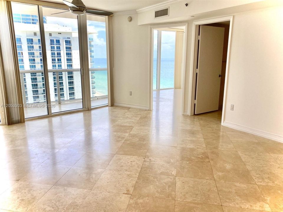 For Sale: $1,285,000 (2 beds, 2 baths, 1396 Square Feet)