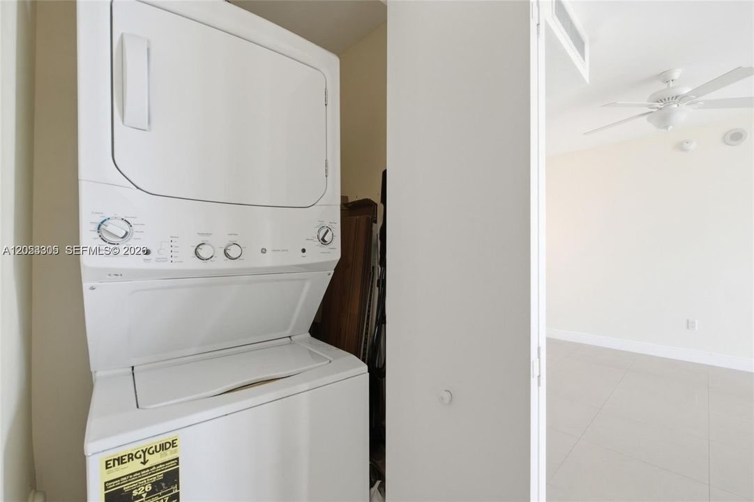 На продажу: $405,000 (1 спален, 1 ванн, 736 Квадратных фут)