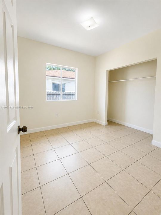 В аренду: $2,700 (4 спален, 3 ванн, 1604 Квадратных фут)