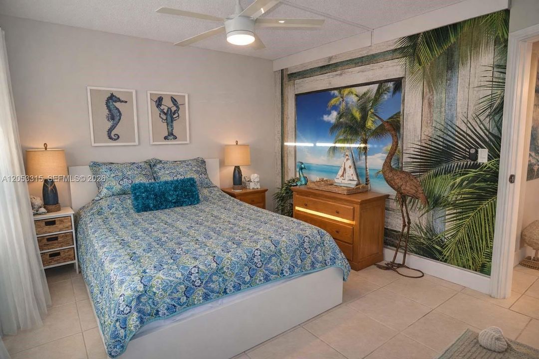 For Sale: $115,000 (2 beds, 2 baths, 944 Square Feet)