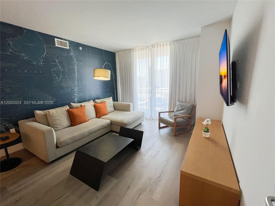 En Venta: $440,000 (2 camas, 2 baños, 1030 Pies cuadrados)