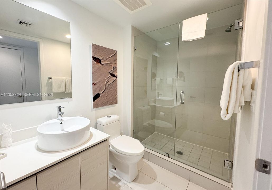 En Venta: $440,000 (2 camas, 2 baños, 1030 Pies cuadrados)