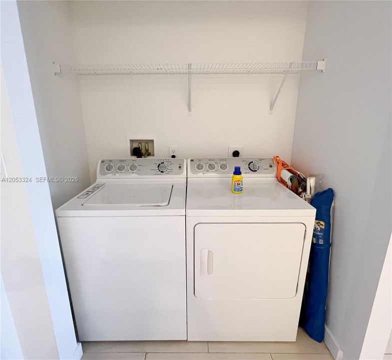 En Venta: $440,000 (2 camas, 2 baños, 1030 Pies cuadrados)