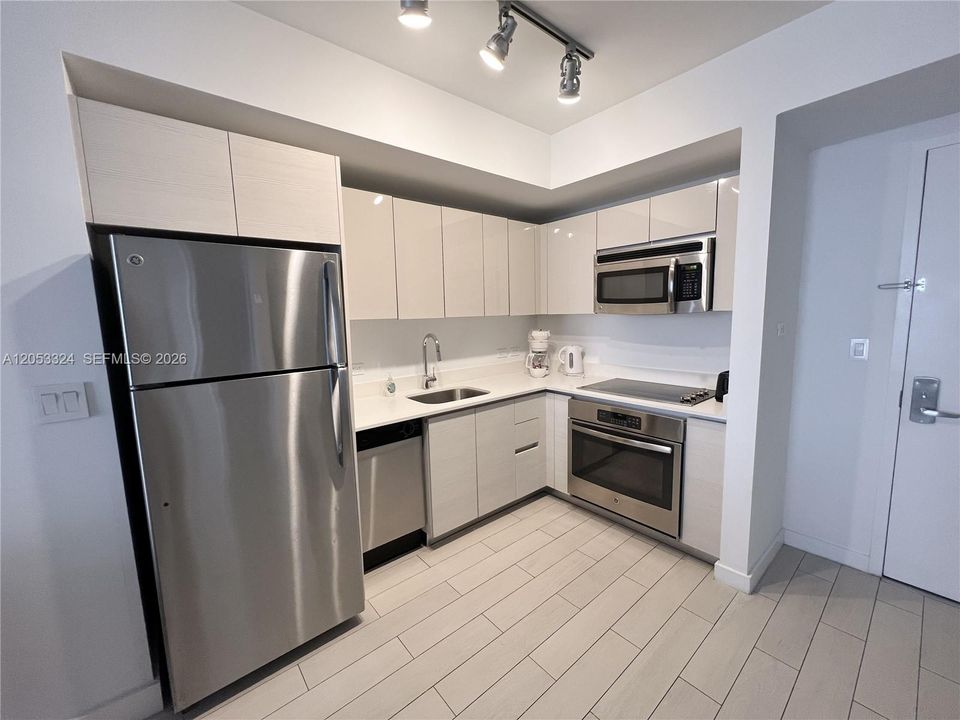 En Venta: $440,000 (2 camas, 2 baños, 1030 Pies cuadrados)