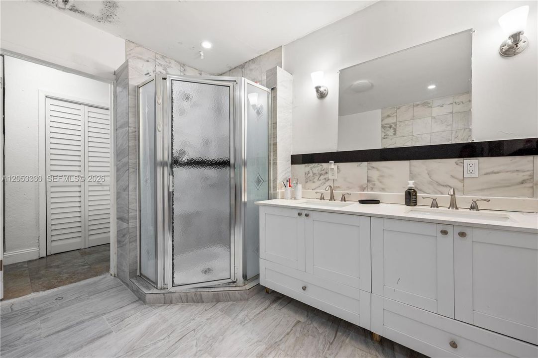 В аренду: $3,500 (3 спален, 2 ванн, 3168 Квадратных фут)
