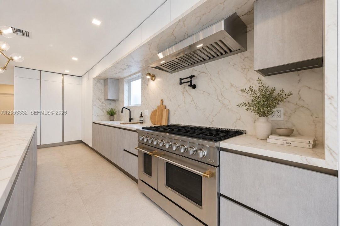 For Sale: $3,875,000 (4 beds, 3 baths, 2900 Square Feet)