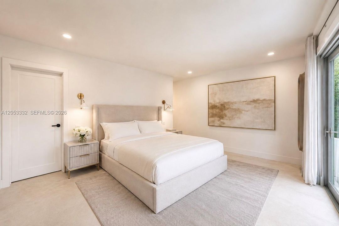 For Sale: $3,875,000 (4 beds, 3 baths, 2900 Square Feet)