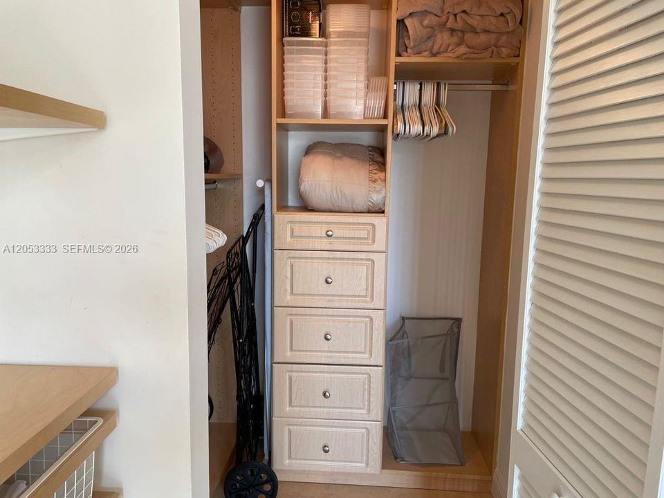 В аренду: $2,550 (1 спален, 1 ванн, 790 Квадратных фут)