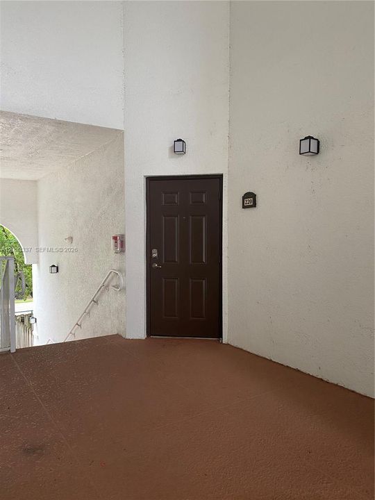 For Rent: $2,600 (2 beds, 2 baths, 1205 Square Feet)