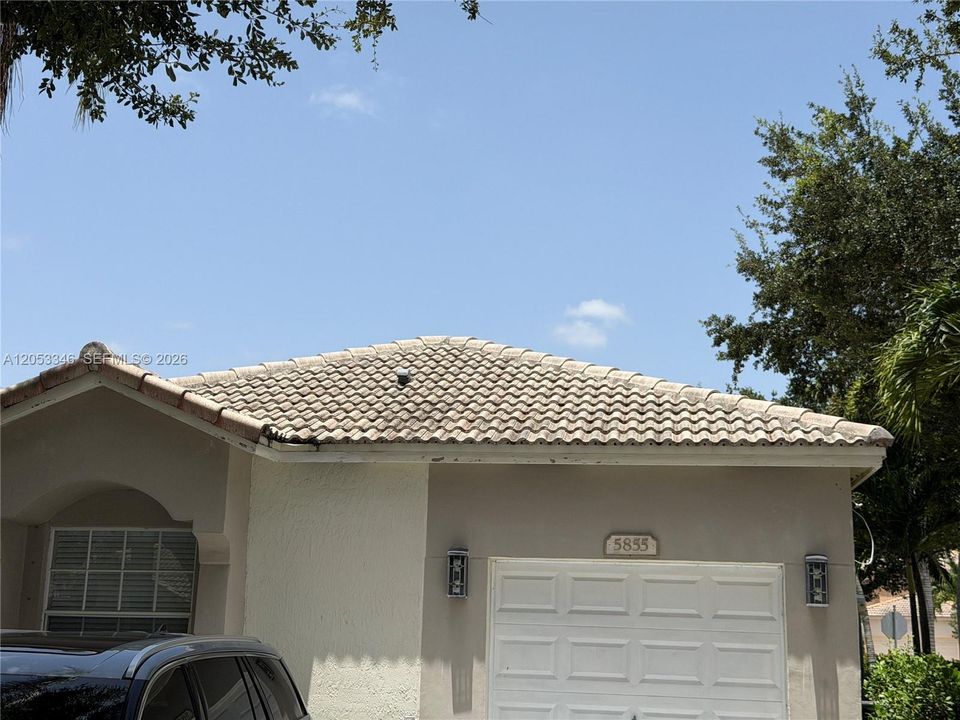 En Venta: $454,900 (3 camas, 2 baños, 1417 Pies cuadrados)