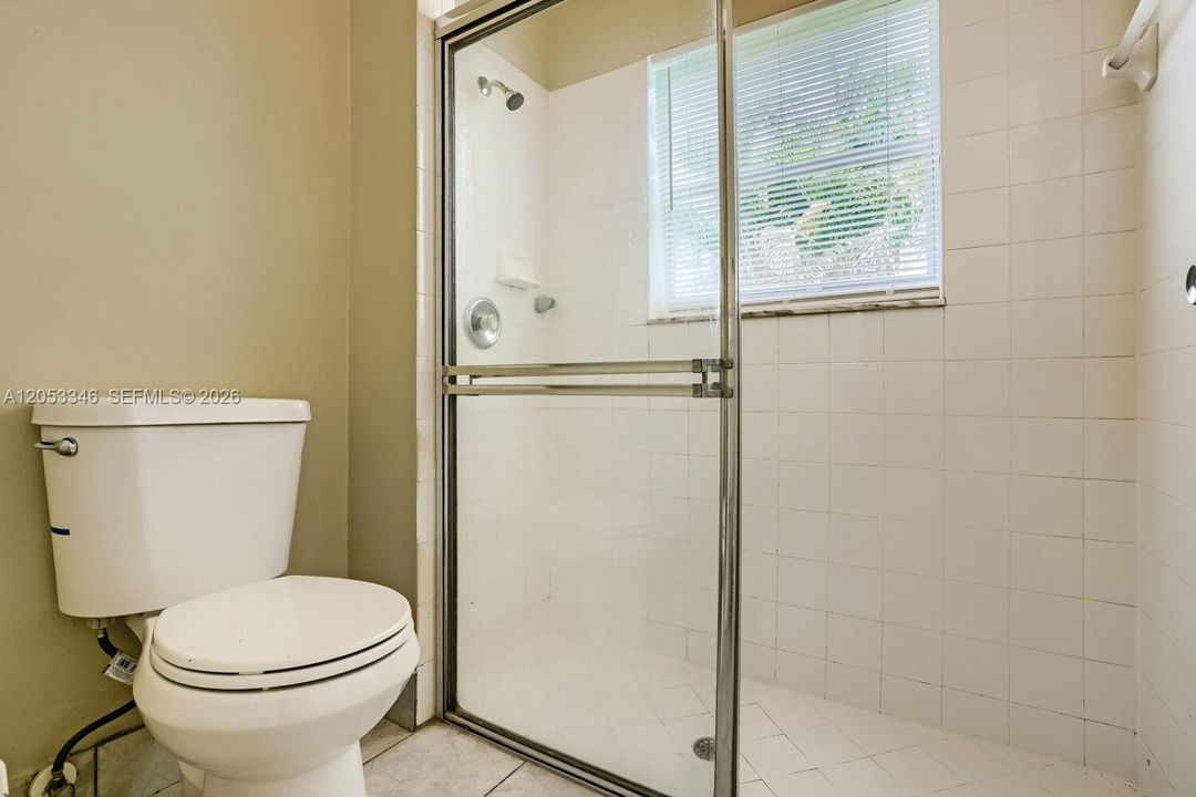 На продажу: $444,900 (3 спален, 2 ванн, 1417 Квадратных фут)