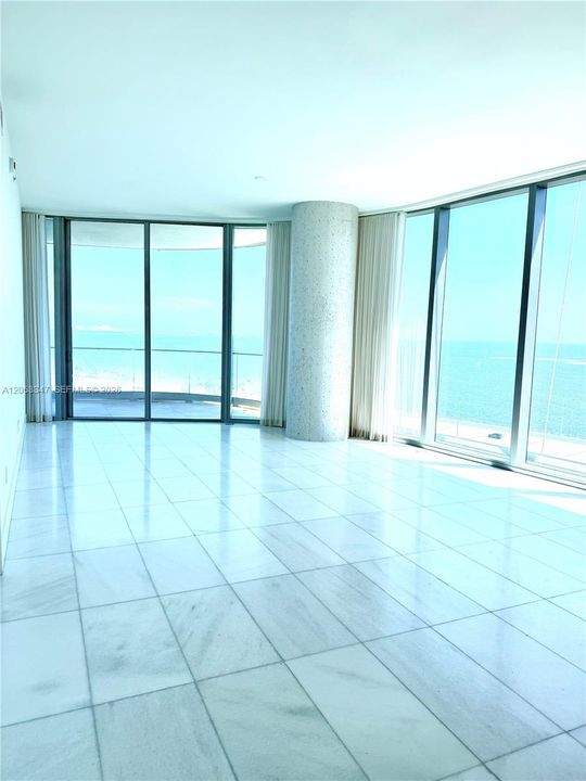 En Renta: $25,000 (3 camas, 3 baños, 2115 Pies cuadrados)