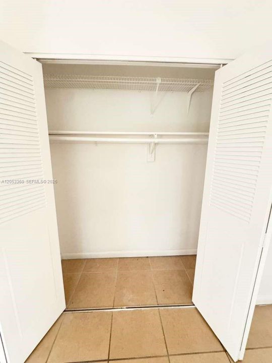 На продажу: $165,000 (2 спален, 2 ванн, 760 Квадратных фут)