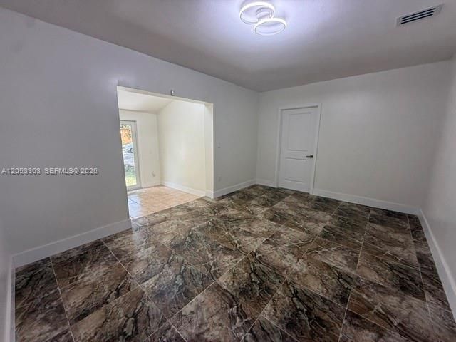 En Renta: $3,500 (3 camas, 2 baños, 1261 Pies cuadrados)