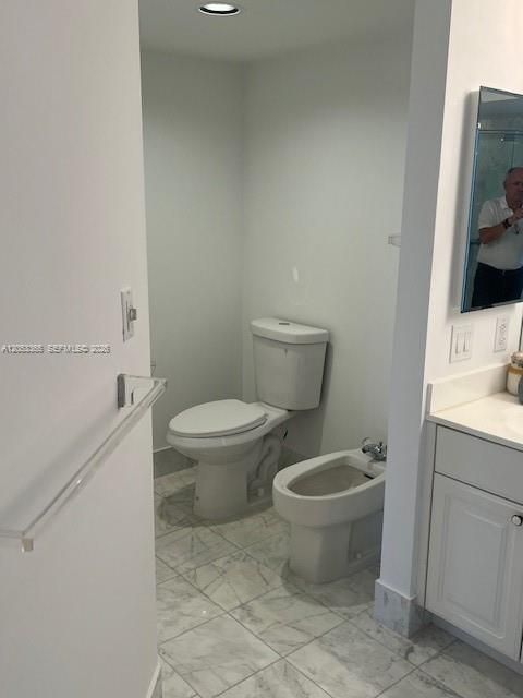 В аренду: $3,700 (2 спален, 2 ванн, 1460 Квадратных фут)