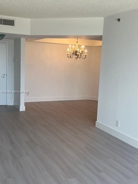 В аренду: $3,700 (2 спален, 2 ванн, 1460 Квадратных фут)