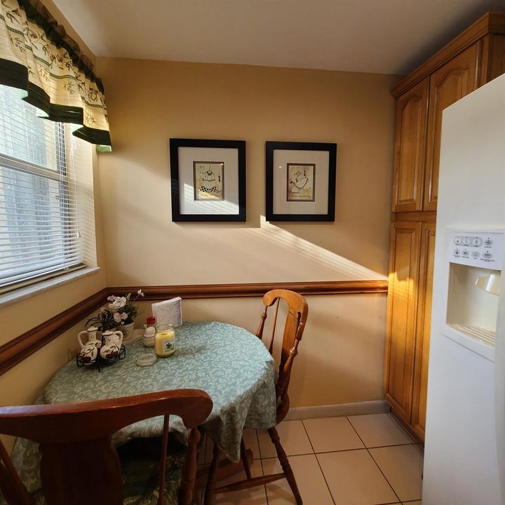 eat in kitchen