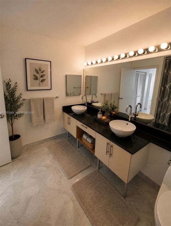 For Rent: $3,950 (2 beds, 2 baths, 1157 Square Feet)