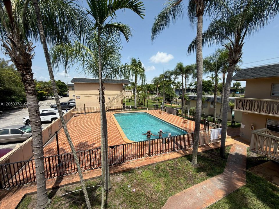 En Venta: $129,000 (1 camas, 1 baños, 813 Pies cuadrados)