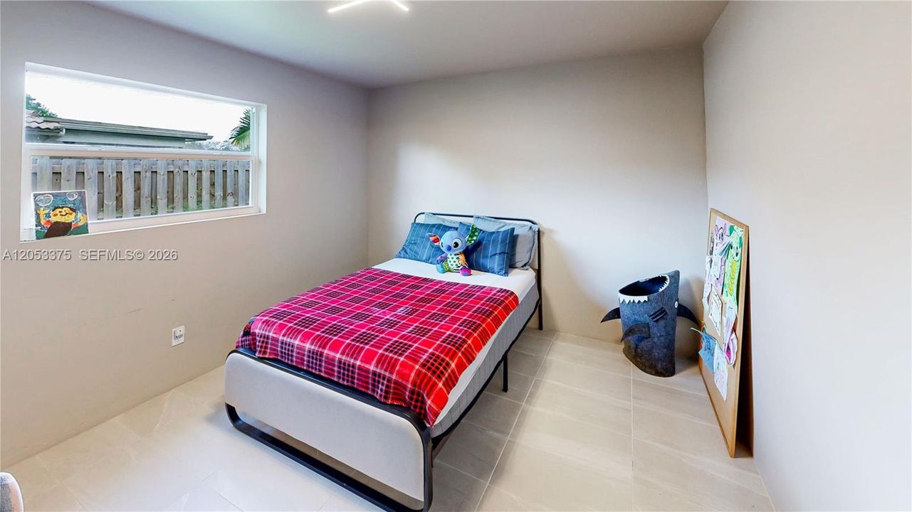 En Venta: $730,000 (3 camas, 2 baños, 2206 Pies cuadrados)