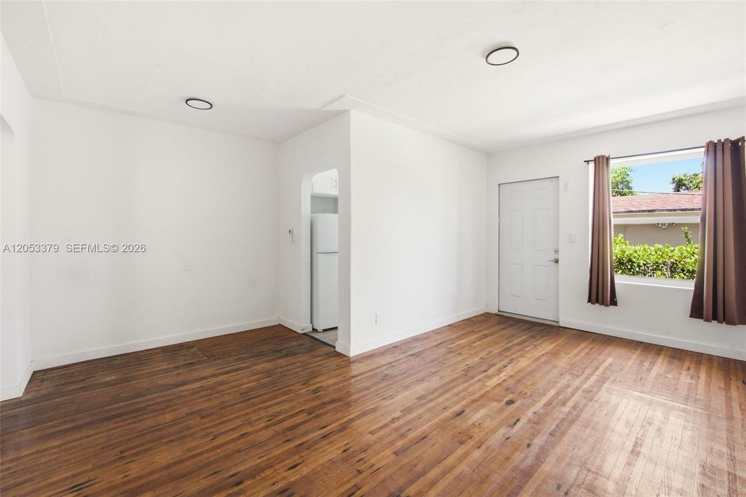 В аренду: $1,750 (1 спален, 1 ванн, 542 Квадратных фут)