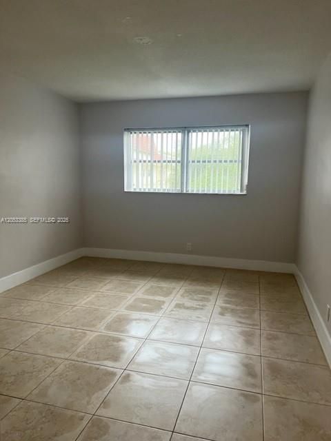 For Rent: $1,675 (1 beds, 1 baths, 670 Square Feet)