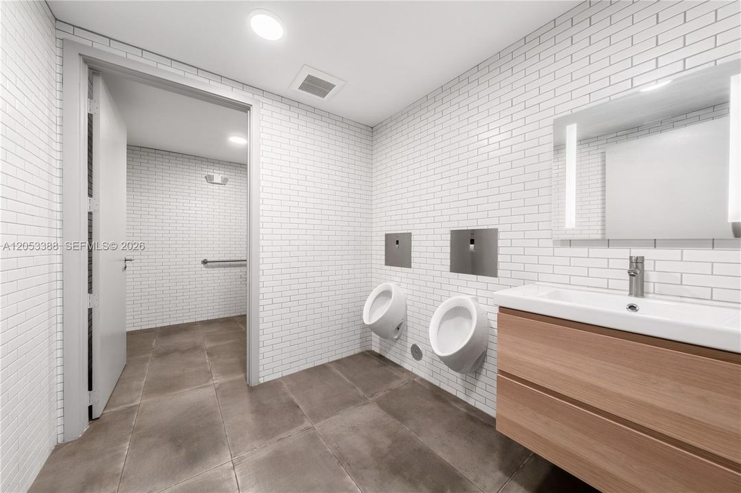 For Sale: $1,987,500 (0 beds, 0 baths, 0 Square Feet)