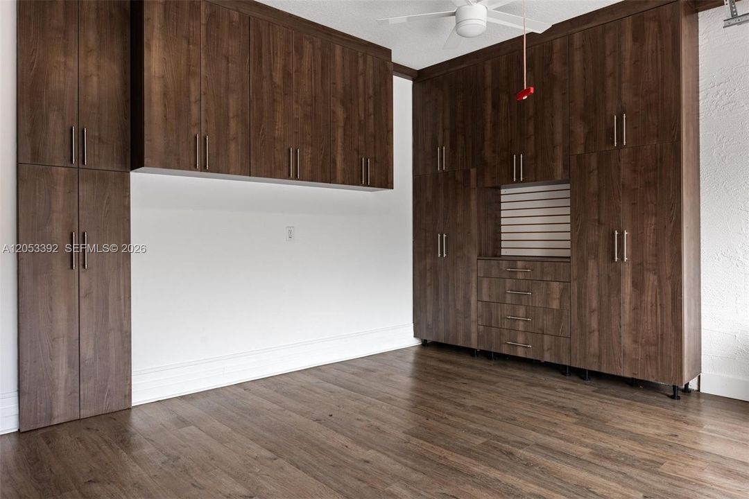 В аренду: $6,000 (5 спален, 4 ванн, 2584 Квадратных фут)