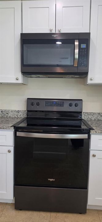 На продажу: $440,000 (5 спален, 2 ванн, 2810 Квадратных фут)
