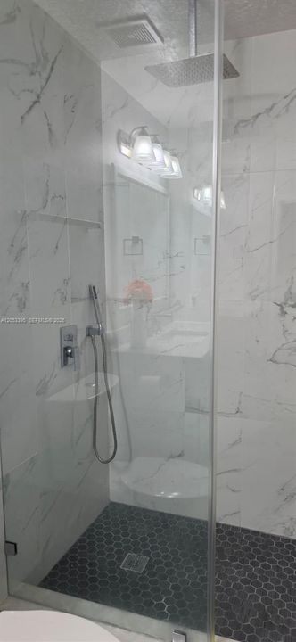 На продажу: $440,000 (5 спален, 2 ванн, 2810 Квадратных фут)