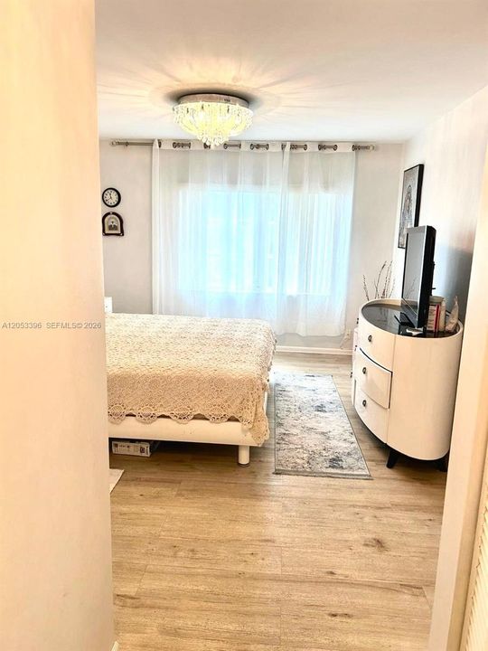 На продажу: $305,000 (2 спален, 2 ванн, 1150 Квадратных фут)