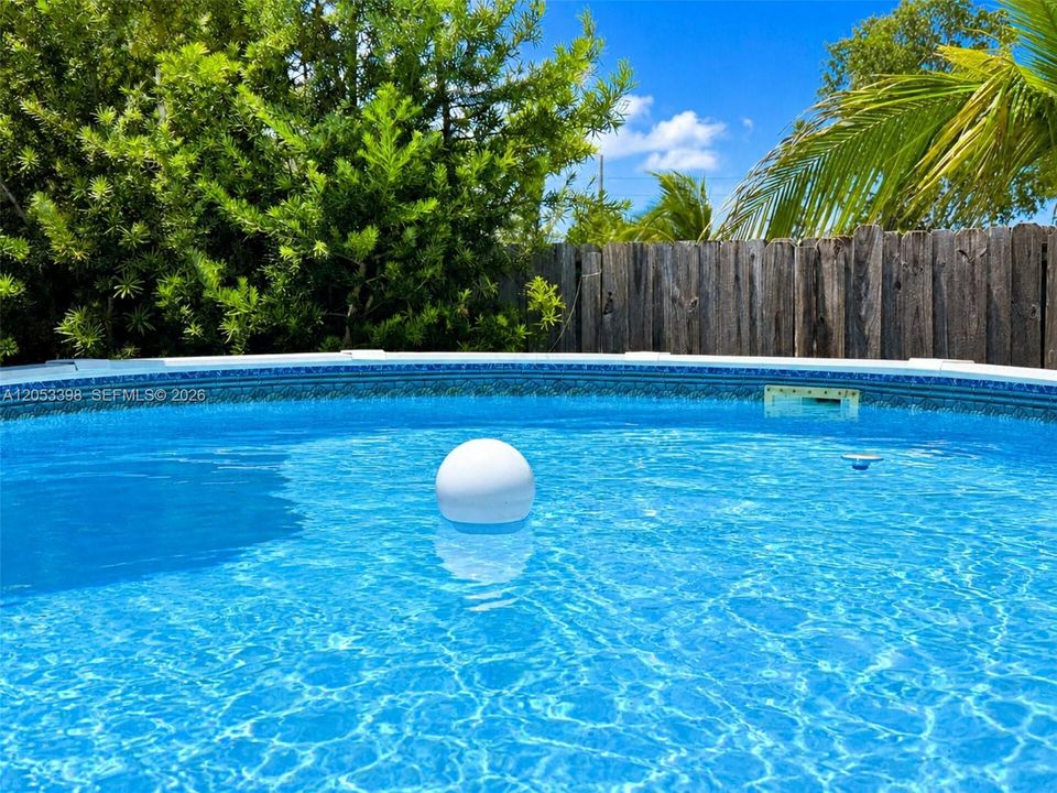 Pool.
