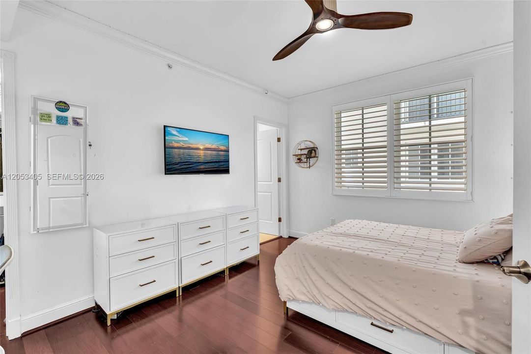 For Sale: $1,500,000 (3 beds, 3 baths, 2288 Square Feet)