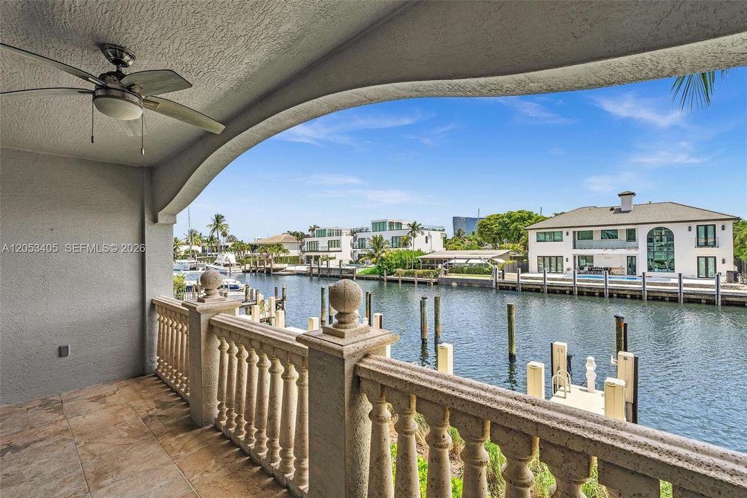 For Sale: $1,500,000 (3 beds, 3 baths, 2288 Square Feet)