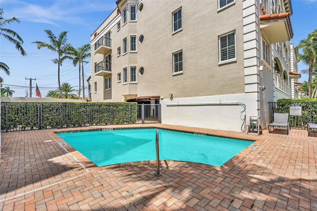 For Sale: $1,500,000 (3 beds, 3 baths, 2288 Square Feet)