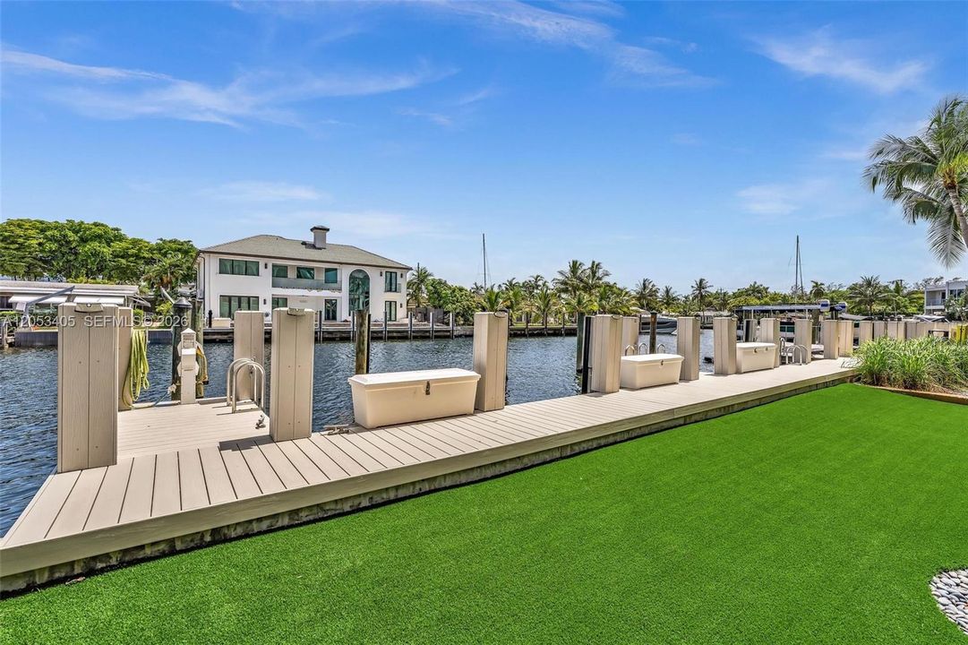 For Sale: $1,500,000 (3 beds, 3 baths, 2288 Square Feet)