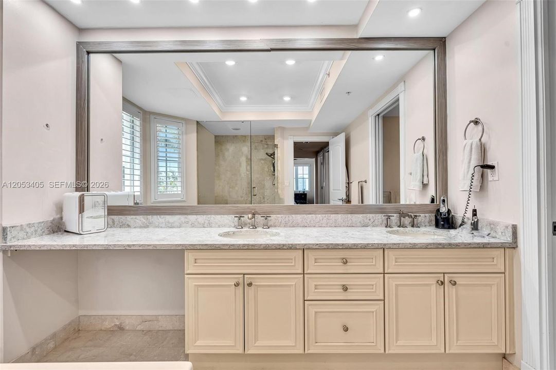 For Sale: $1,500,000 (3 beds, 3 baths, 2288 Square Feet)