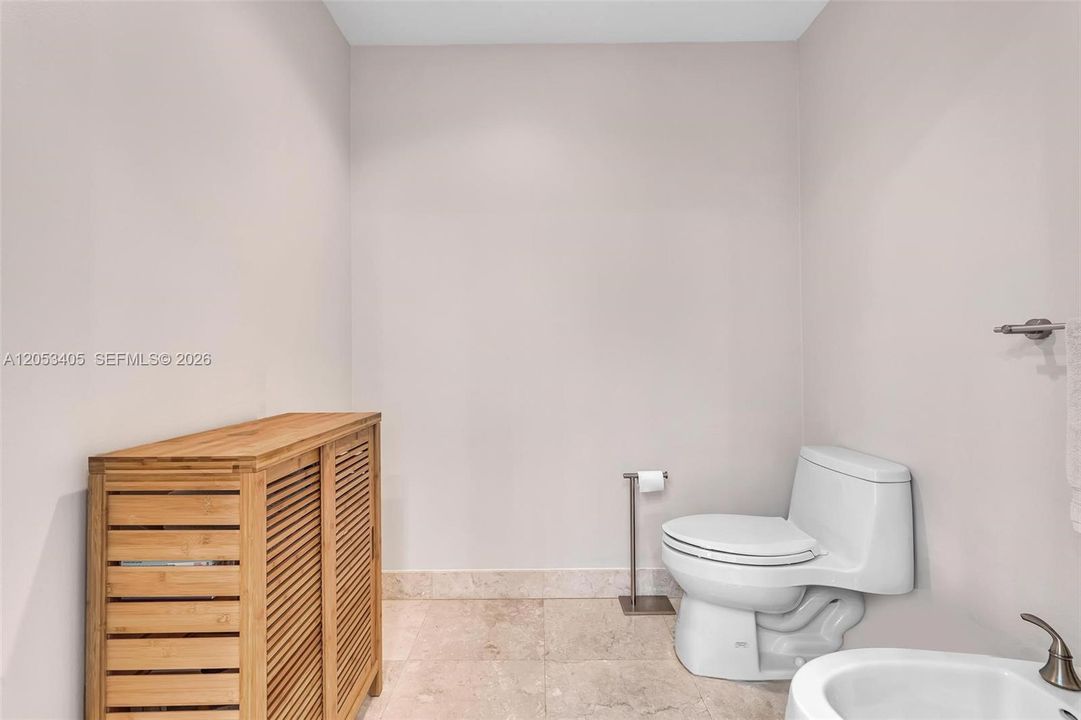 For Sale: $1,500,000 (3 beds, 3 baths, 2288 Square Feet)