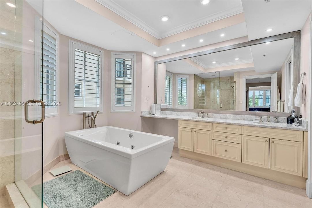 For Sale: $1,500,000 (3 beds, 3 baths, 2288 Square Feet)