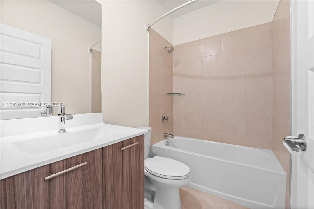 For Rent: $4,500 (3 beds, 2 baths, 1929 Square Feet)