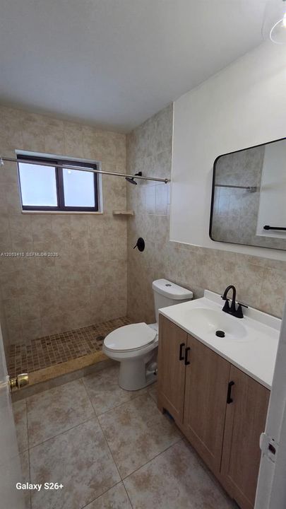 For Rent: $3,000 (3 beds, 2 baths, 3504 Square Feet)
