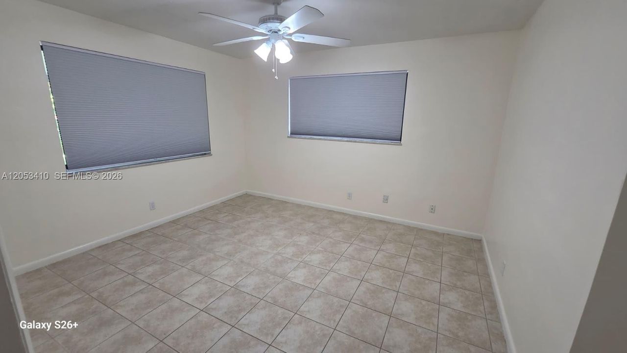 For Rent: $3,000 (3 beds, 2 baths, 3504 Square Feet)