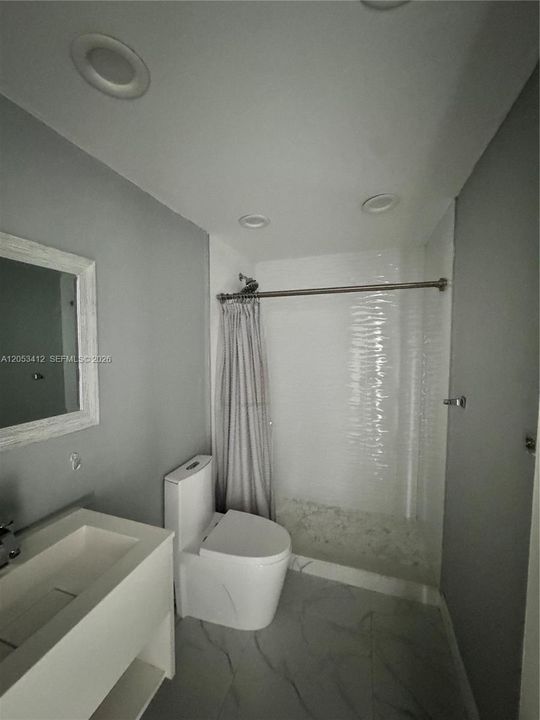 В аренду: $1,850 (1 спален, 1 ванн, 870 Квадратных фут)