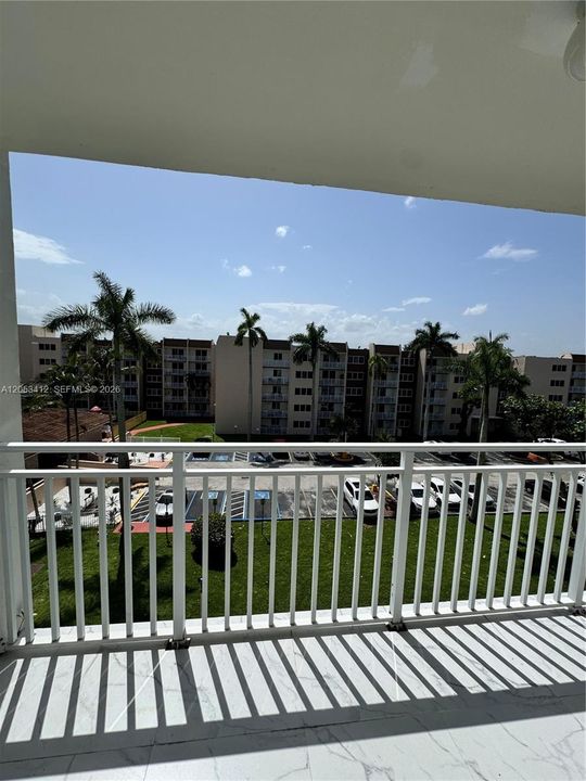 В аренду: $1,850 (1 спален, 1 ванн, 870 Квадратных фут)