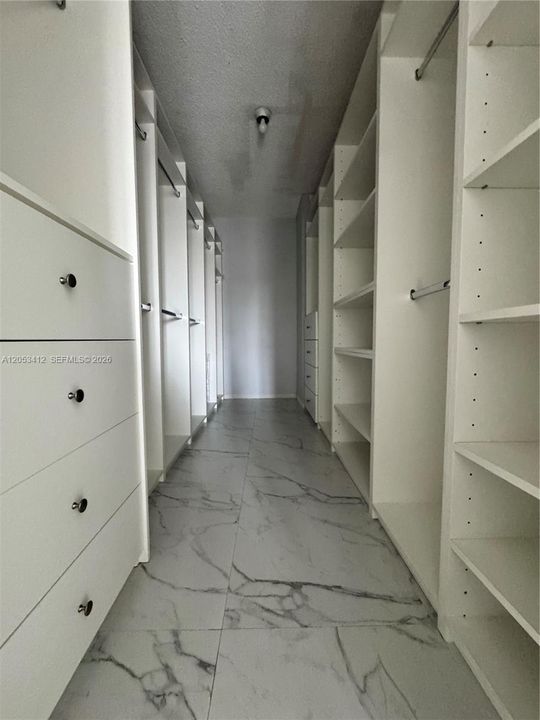 В аренду: $1,850 (1 спален, 1 ванн, 870 Квадратных фут)